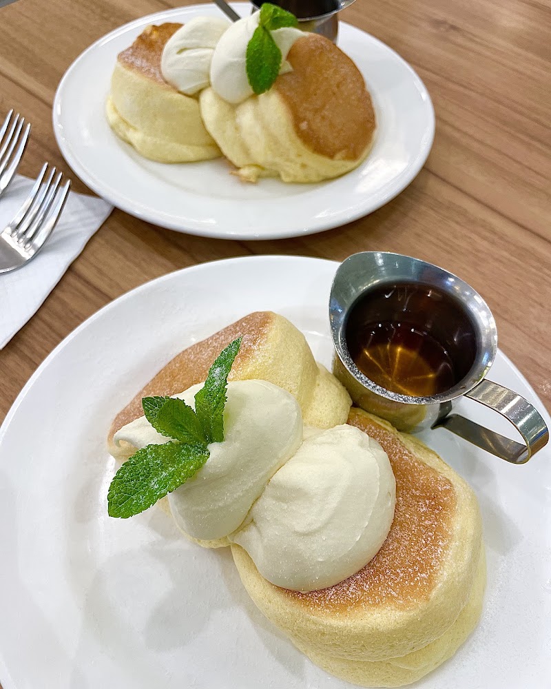 Fluff Stack jiggly souffle pancakes