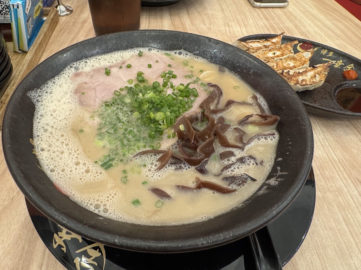 Hakata Ikkousha chef preparation