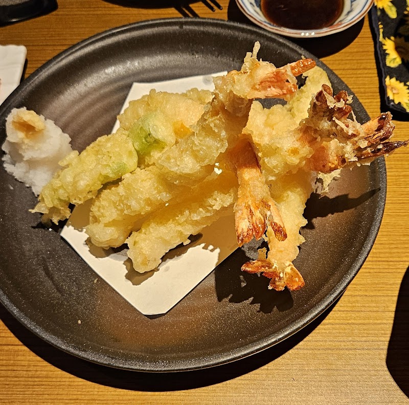 Otoro sashimi fatty tuna