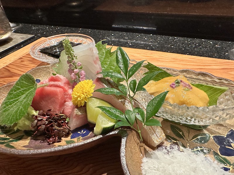 Seasonal sashimi on 1000-year cedar wood setting