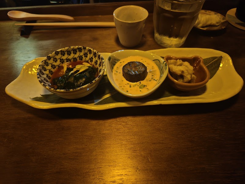 Shime saba bread sushi with stracciatella