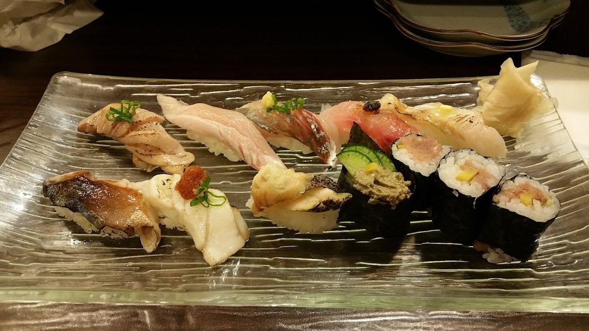 Kan Sushi food photography