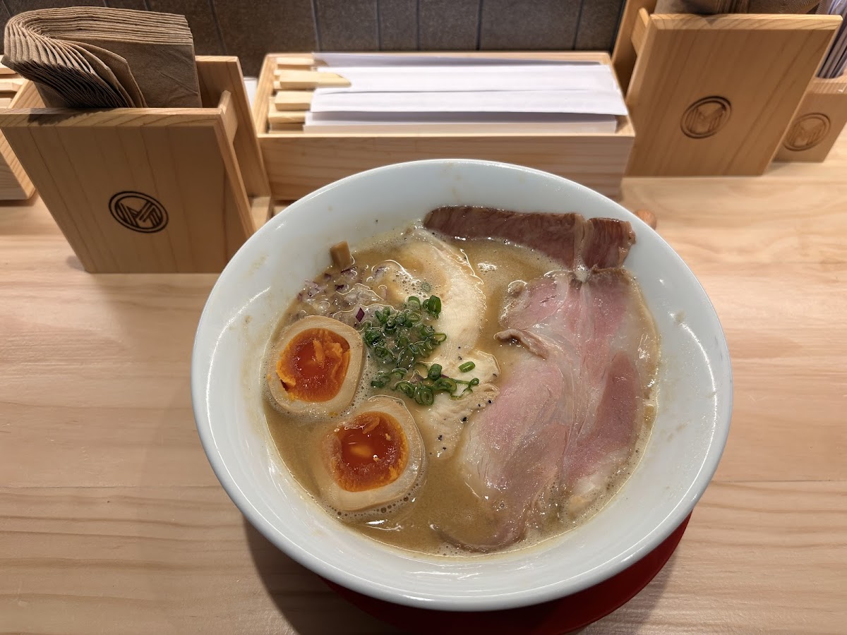 MENSHO X interior Weave RWS