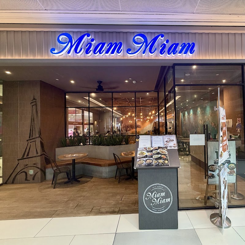 Miam Miam Famous French Toast with vanilla cream