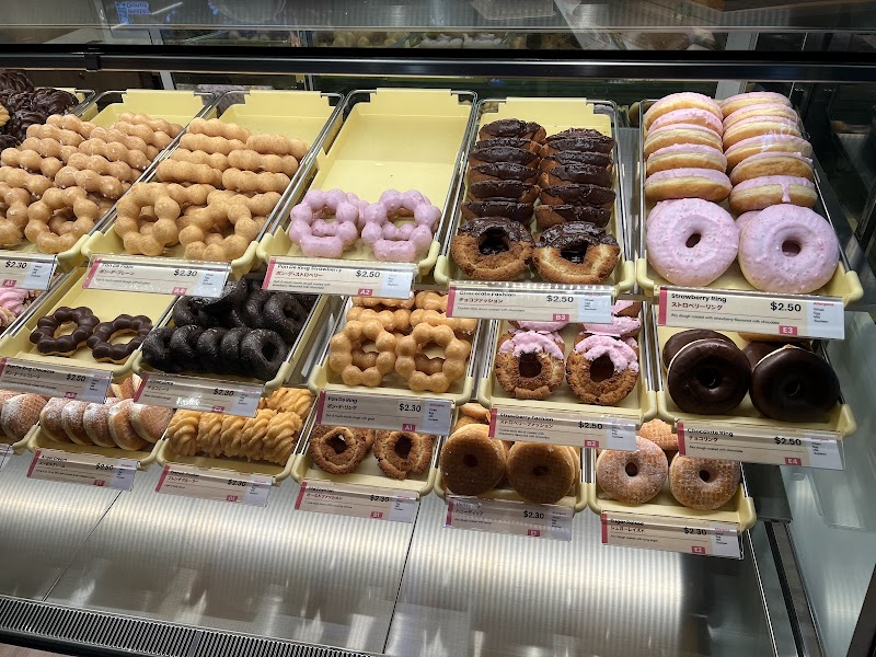 Mister Donut interior