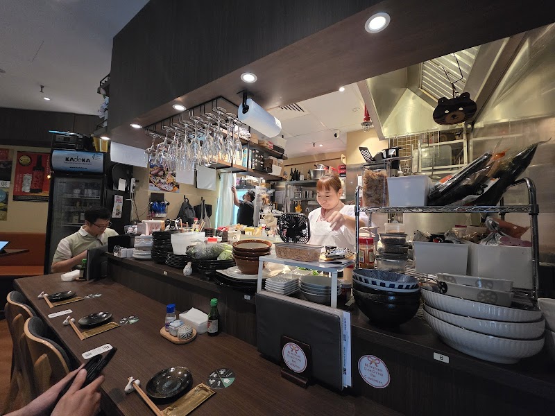 Momoya obanzai izakaya interior counter Momo-san Orchard Plaza