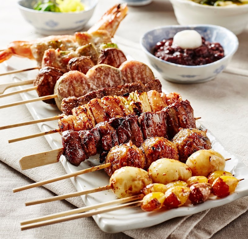 Nanbantei grill master at Far East Plaza counter