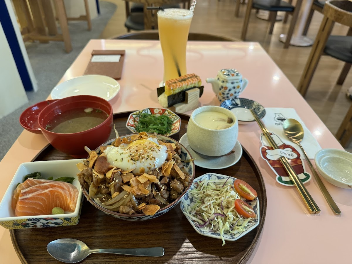 Ikura Supercharge Chirashi at Omoté