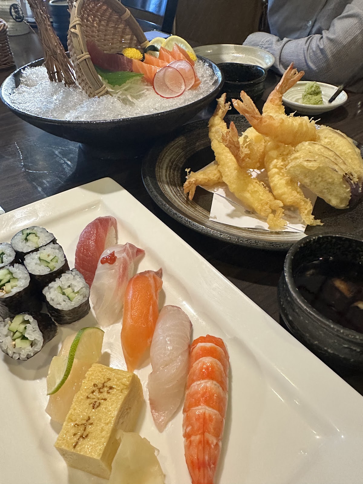 Rakuichi Dempsey interior colonial setting