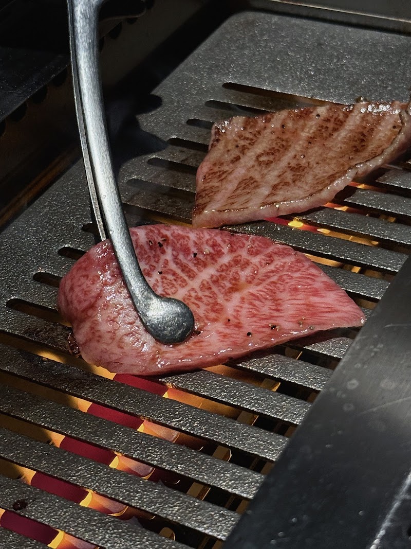 Shato-Suki thin-sliced wagyu