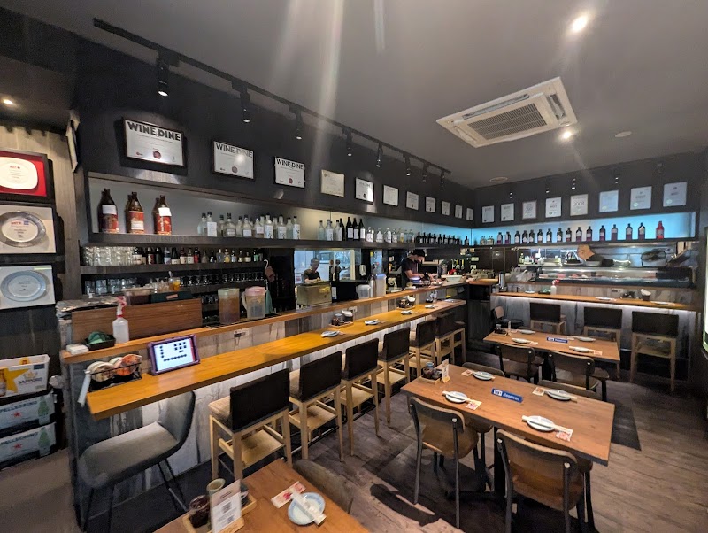 Shunjuu interior open kitchen