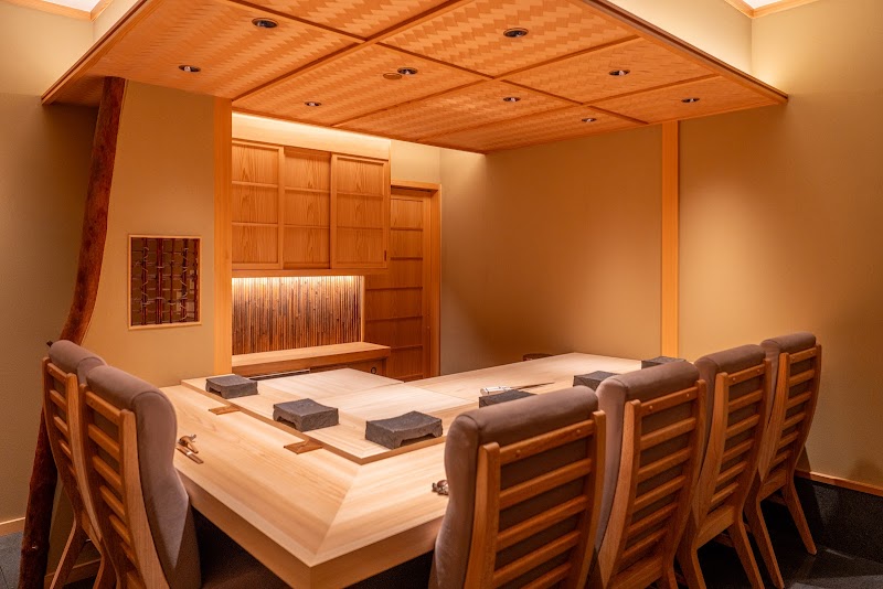 Sushi Sakuta omakase course