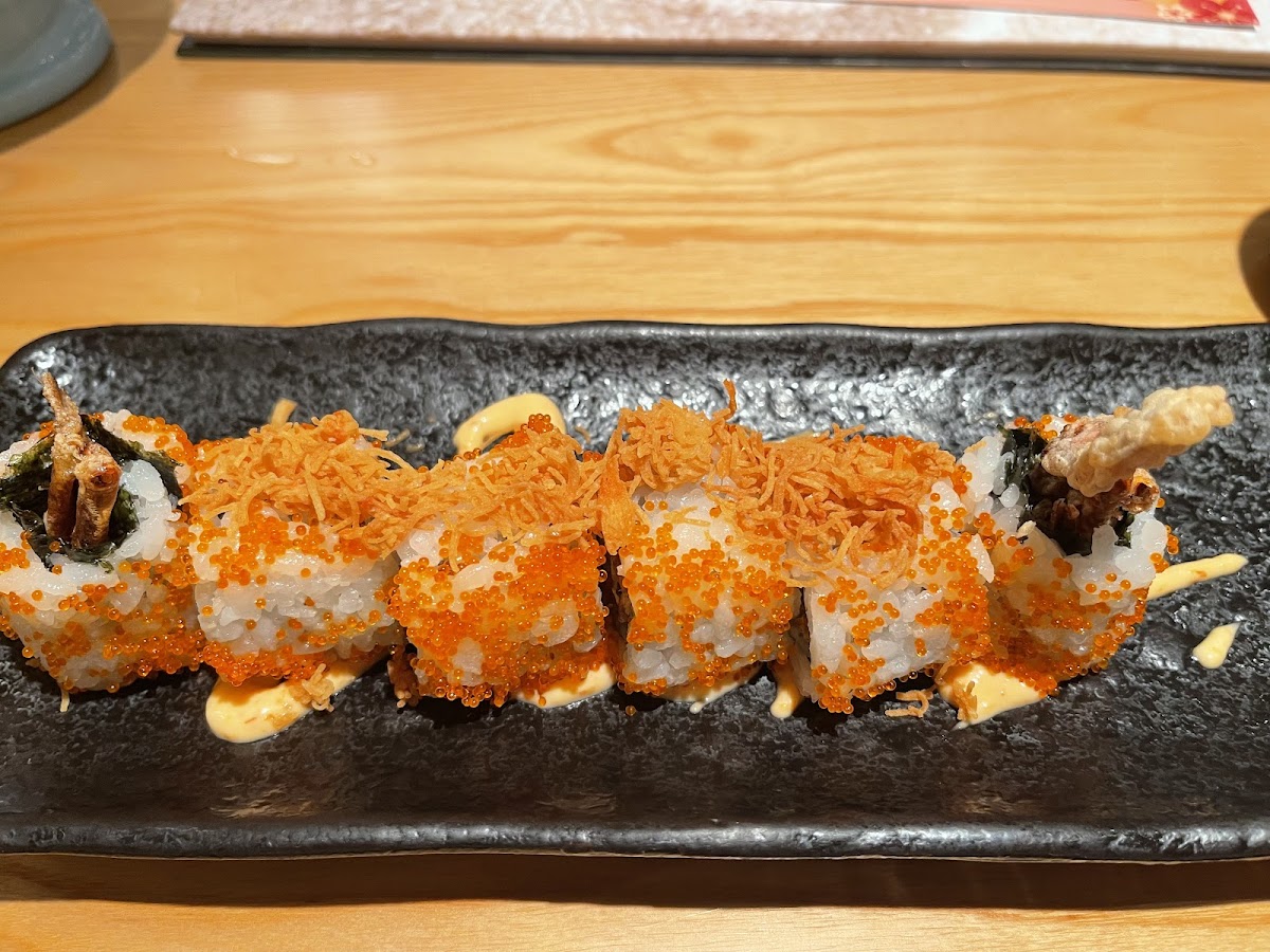 Sushi Zanmai uni wagyu temaki