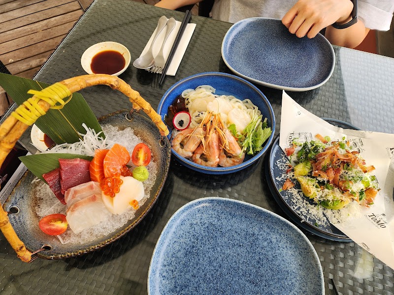 Tomo Tokyo Wagyu Roll signature