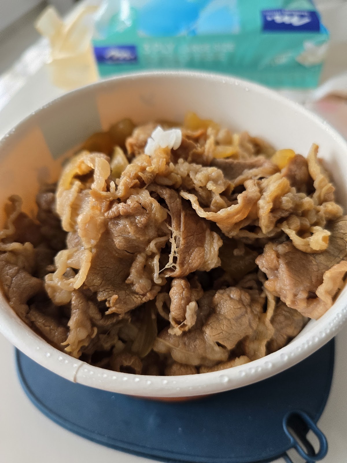 Yoshinoya salmon bowl